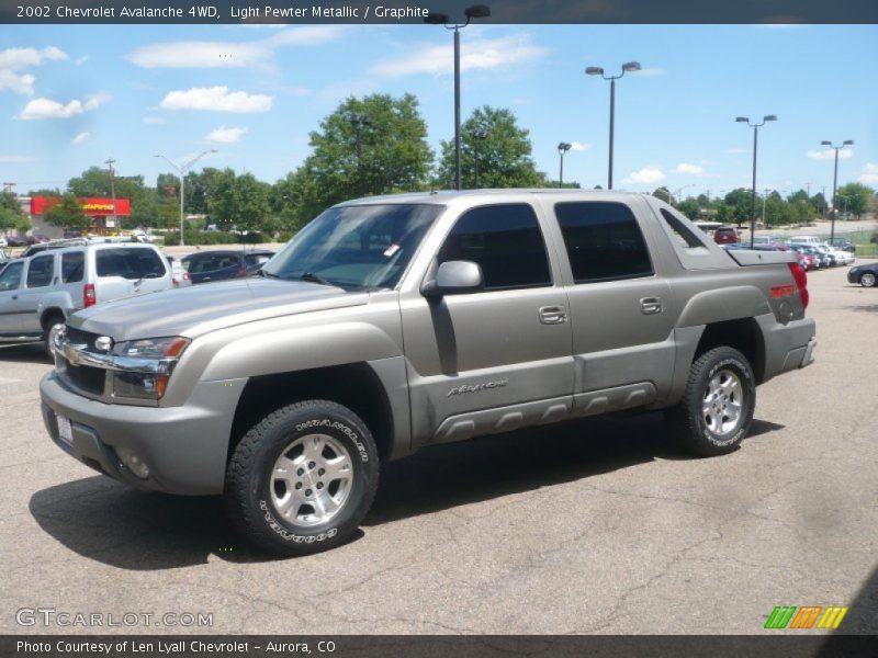 Light Pewter Metallic / Graphite 2002 Chevrolet Avalanche 4WD