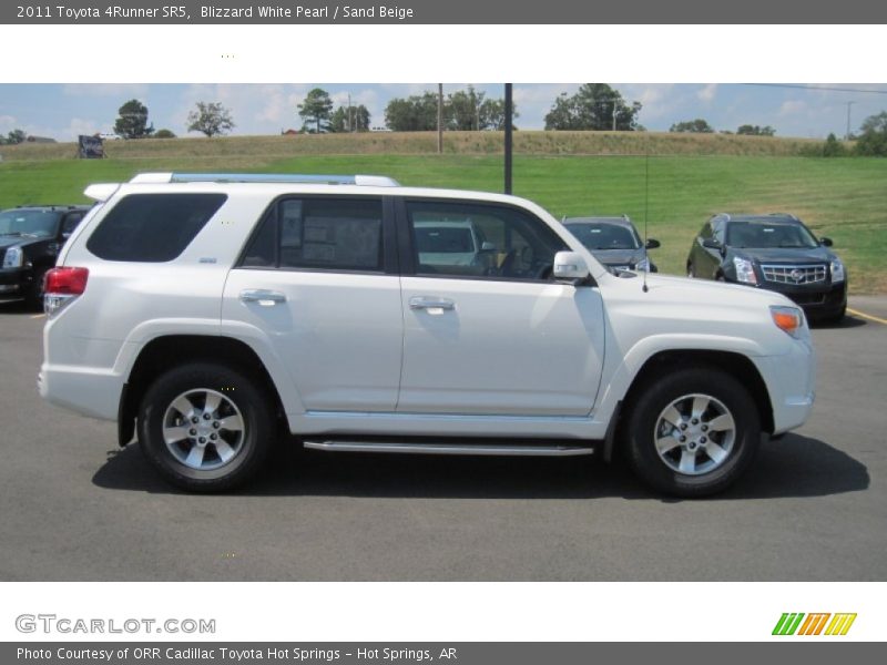 Blizzard White Pearl / Sand Beige 2011 Toyota 4Runner SR5