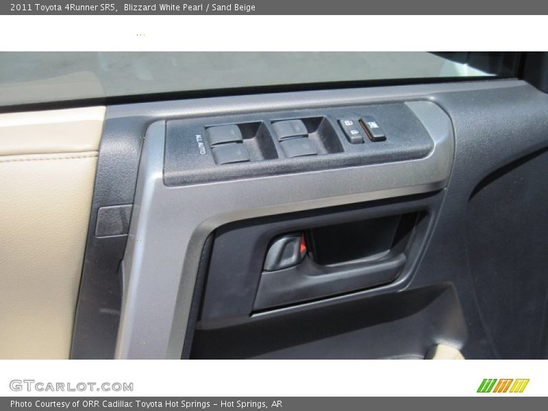 Blizzard White Pearl / Sand Beige 2011 Toyota 4Runner SR5