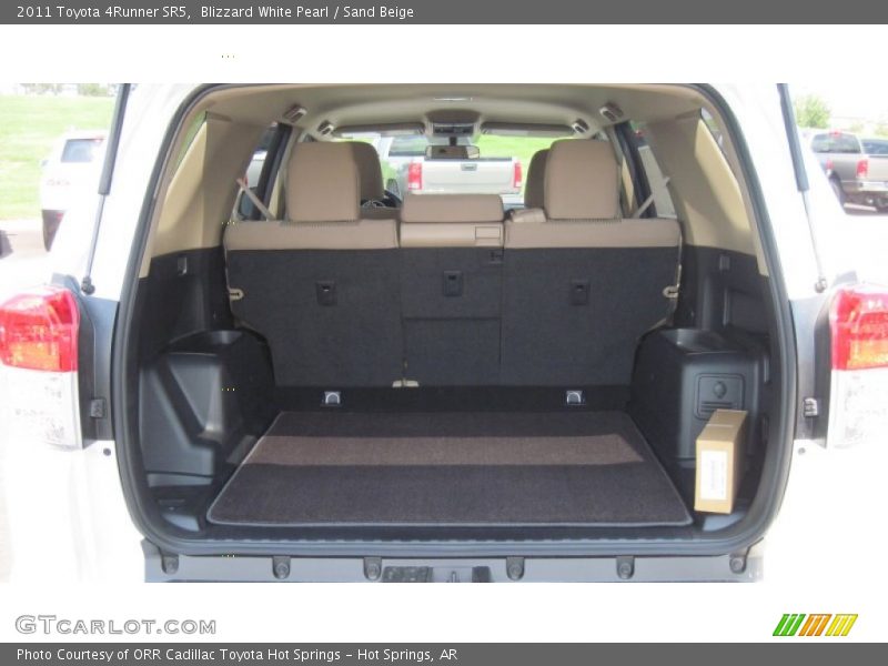 Blizzard White Pearl / Sand Beige 2011 Toyota 4Runner SR5