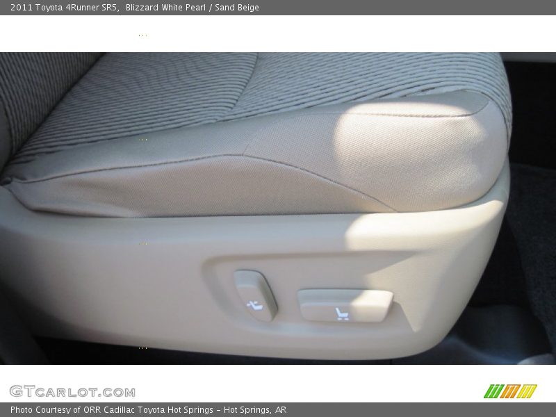 Blizzard White Pearl / Sand Beige 2011 Toyota 4Runner SR5