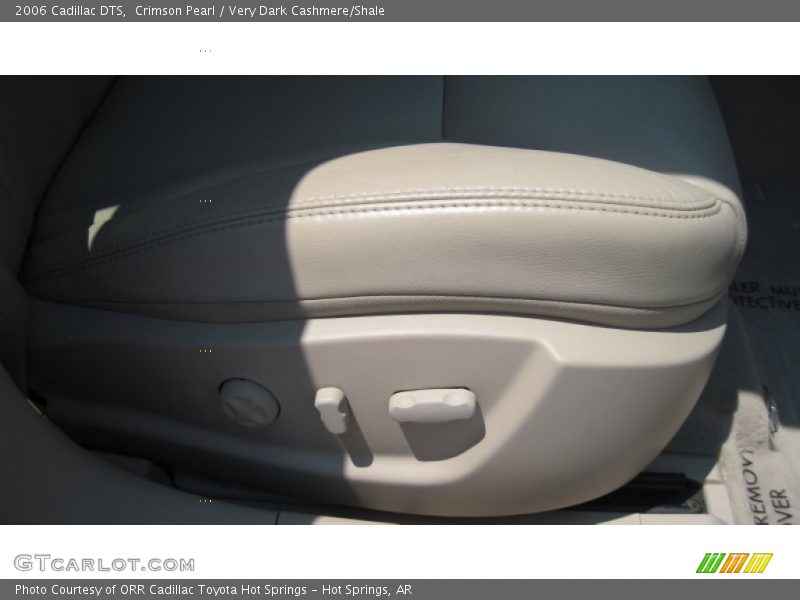 Crimson Pearl / Very Dark Cashmere/Shale 2006 Cadillac DTS
