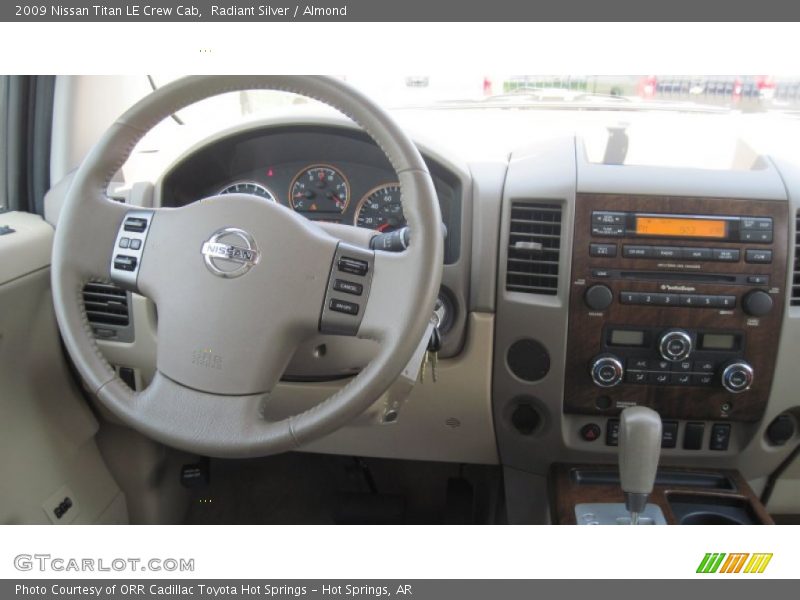 Radiant Silver / Almond 2009 Nissan Titan LE Crew Cab