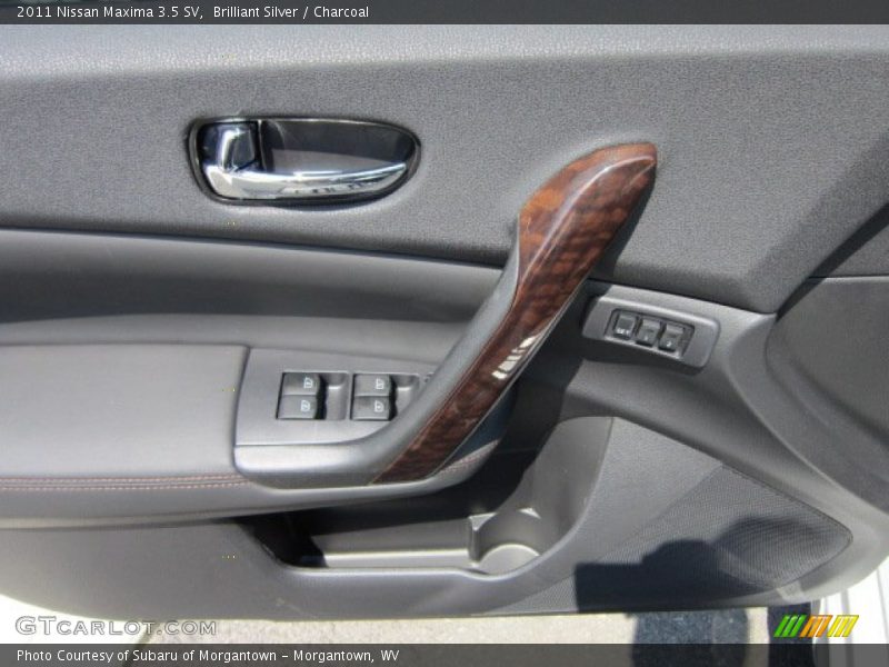 Brilliant Silver / Charcoal 2011 Nissan Maxima 3.5 SV