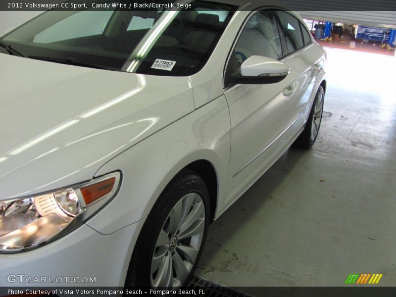 Candy White / Black/Cornsilk Beige 2012 Volkswagen CC Sport