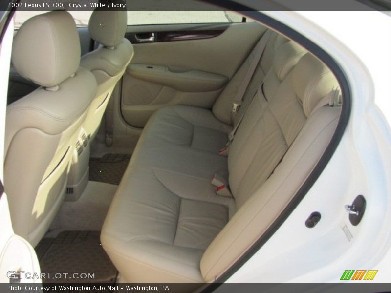 Crystal White / Ivory 2002 Lexus ES 300