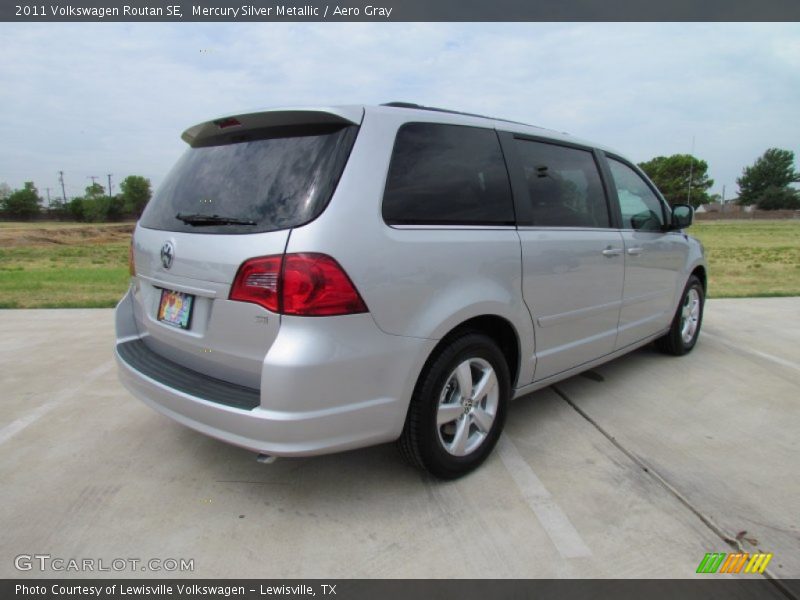Mercury Silver Metallic / Aero Gray 2011 Volkswagen Routan SE