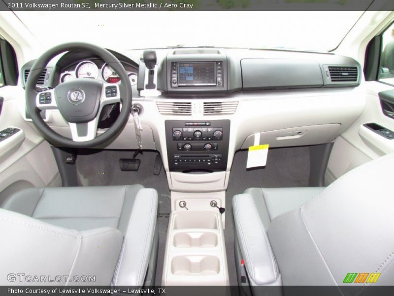 Mercury Silver Metallic / Aero Gray 2011 Volkswagen Routan SE