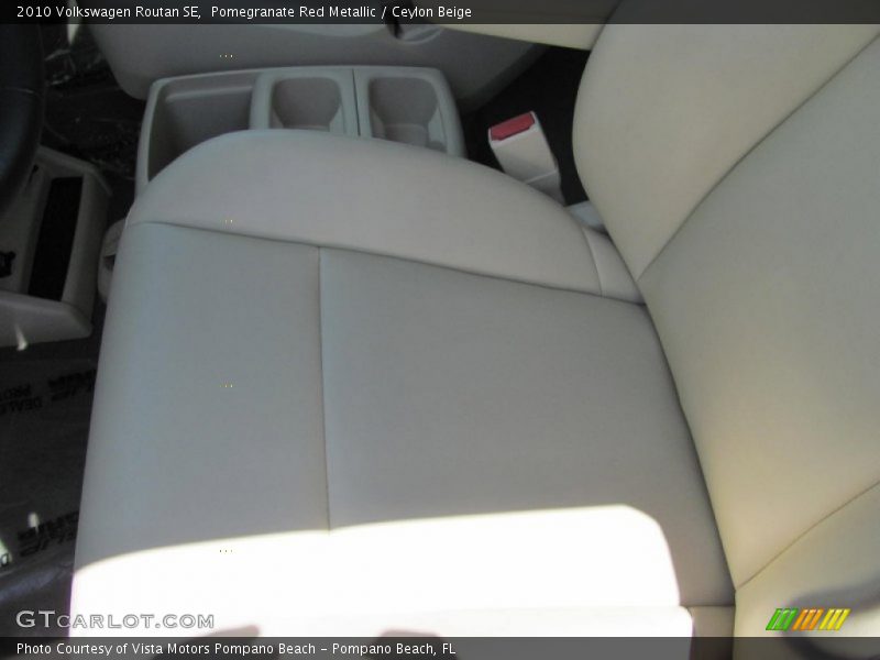 Pomegranate Red Metallic / Ceylon Beige 2010 Volkswagen Routan SE