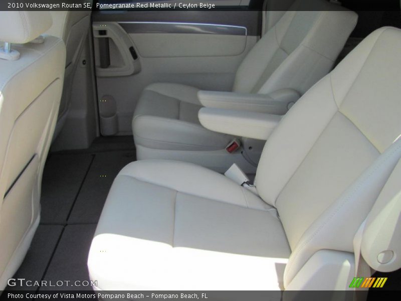 Pomegranate Red Metallic / Ceylon Beige 2010 Volkswagen Routan SE