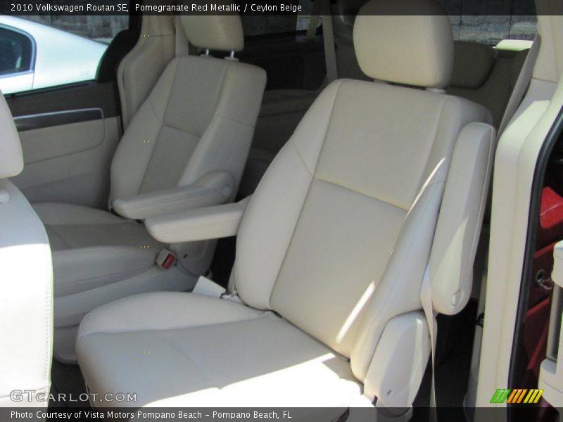 Pomegranate Red Metallic / Ceylon Beige 2010 Volkswagen Routan SE