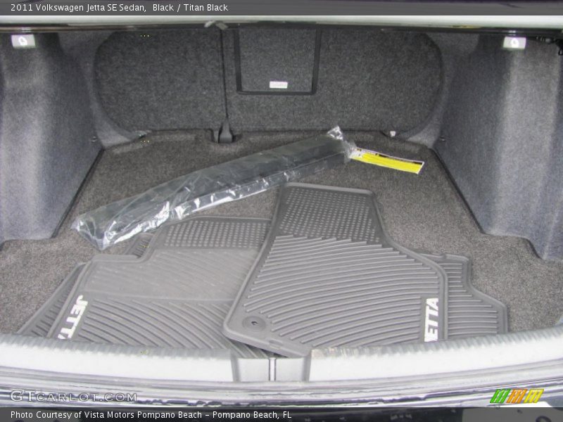 Black / Titan Black 2011 Volkswagen Jetta SE Sedan