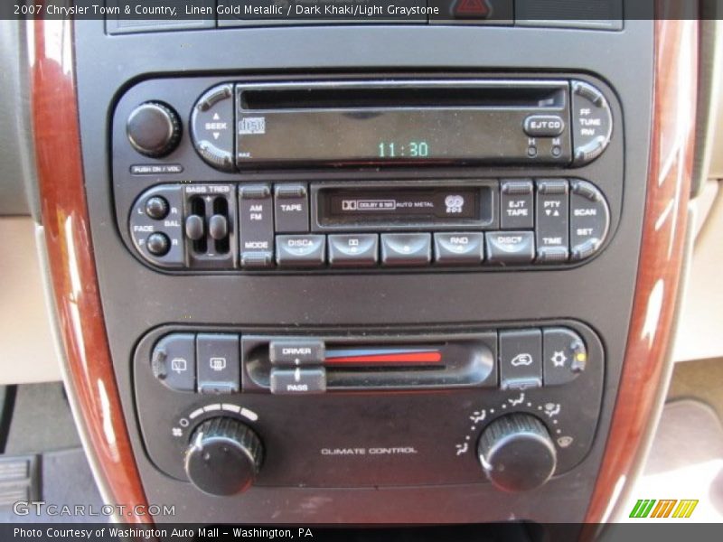Linen Gold Metallic / Dark Khaki/Light Graystone 2007 Chrysler Town & Country
