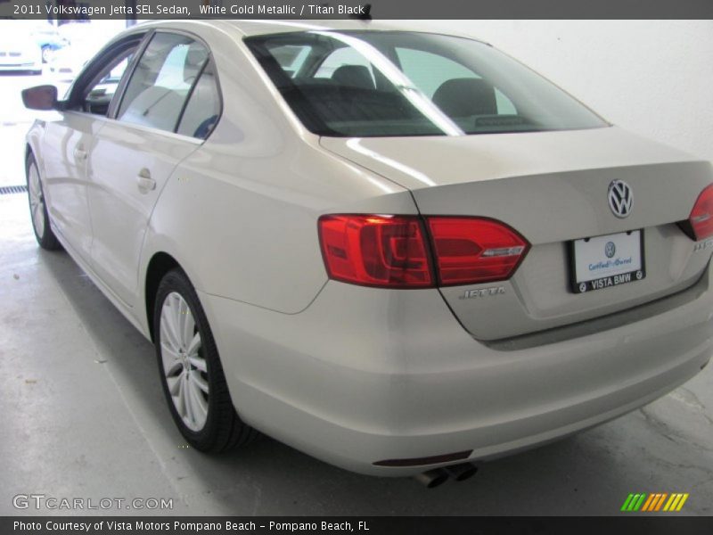 White Gold Metallic / Titan Black 2011 Volkswagen Jetta SEL Sedan