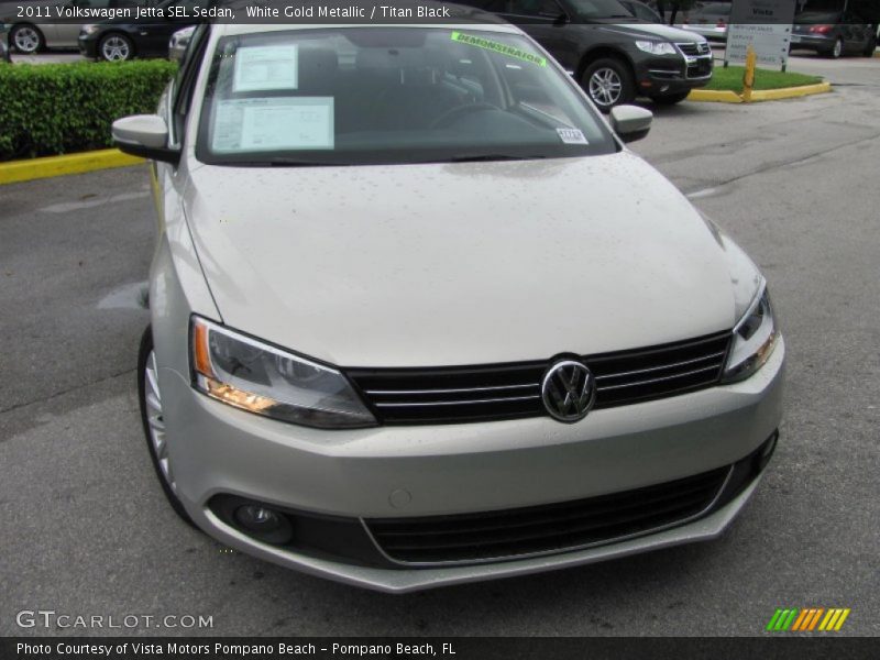 White Gold Metallic / Titan Black 2011 Volkswagen Jetta SEL Sedan
