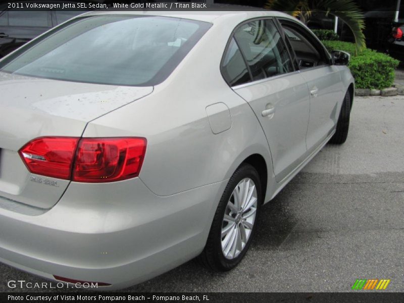 White Gold Metallic / Titan Black 2011 Volkswagen Jetta SEL Sedan