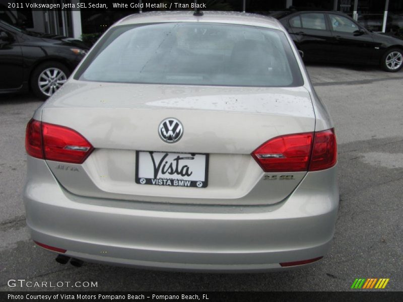 White Gold Metallic / Titan Black 2011 Volkswagen Jetta SEL Sedan