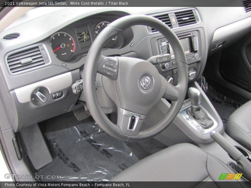 White Gold Metallic / Titan Black 2011 Volkswagen Jetta SEL Sedan