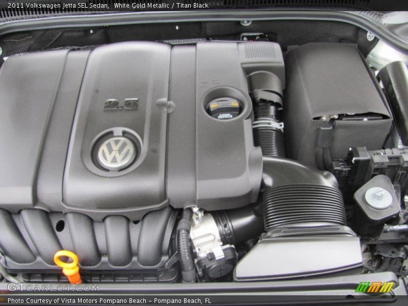White Gold Metallic / Titan Black 2011 Volkswagen Jetta SEL Sedan