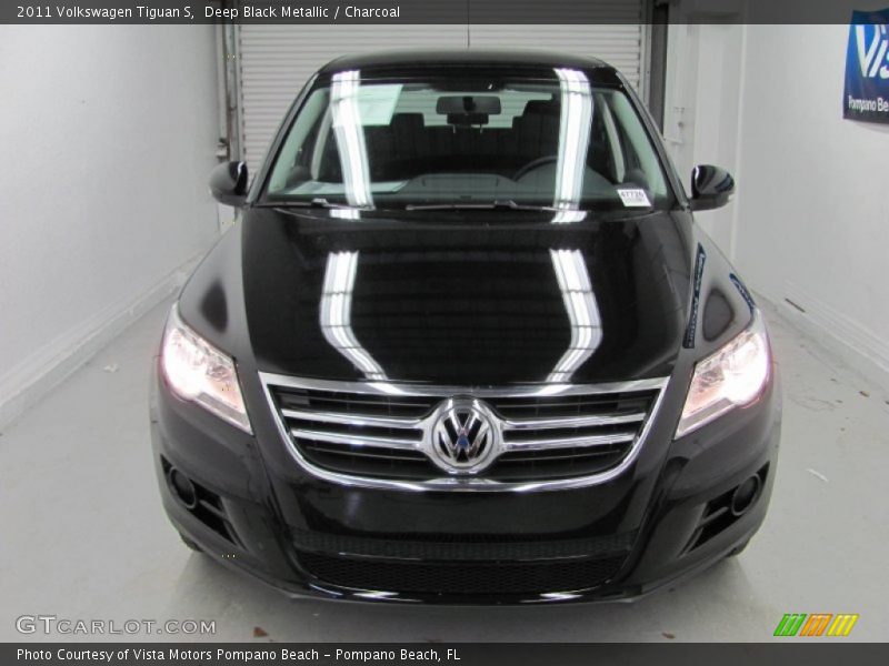 Deep Black Metallic / Charcoal 2011 Volkswagen Tiguan S