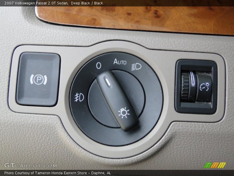 Controls of 2007 Passat 2.0T Sedan