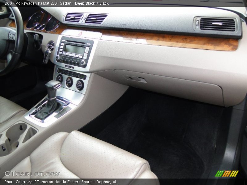 Deep Black / Black 2007 Volkswagen Passat 2.0T Sedan