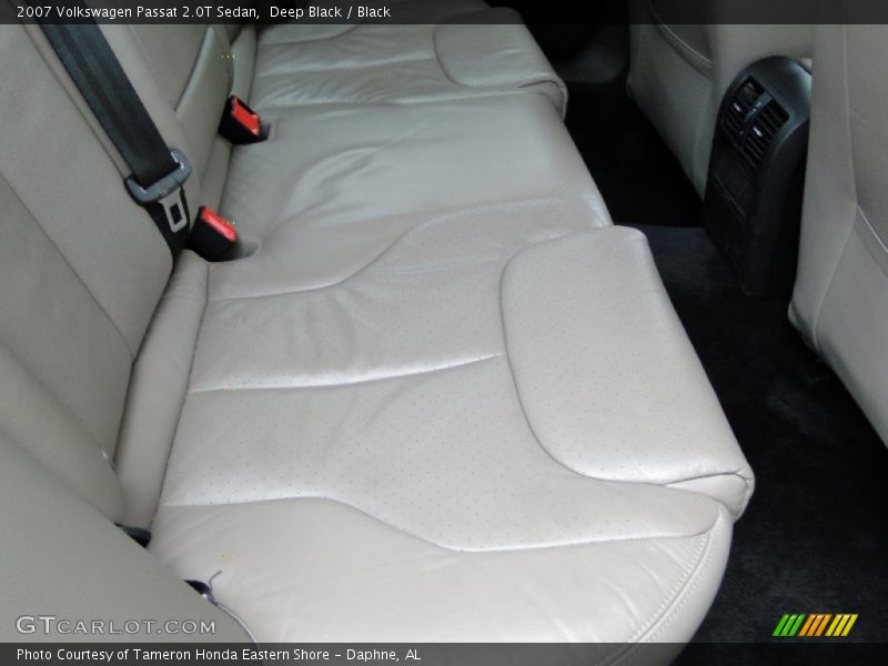 Deep Black / Black 2007 Volkswagen Passat 2.0T Sedan