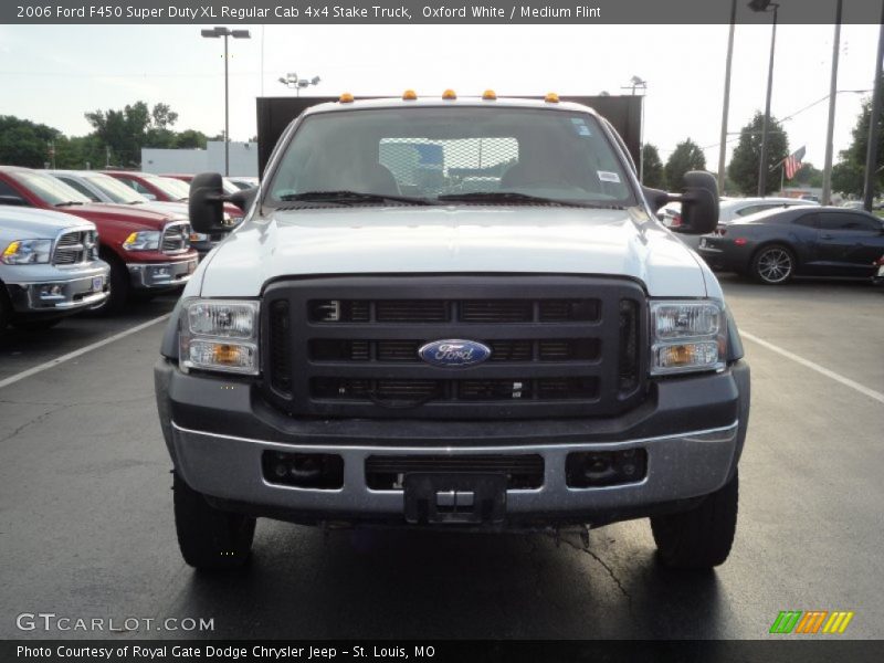 Oxford White / Medium Flint 2006 Ford F450 Super Duty XL Regular Cab 4x4 Stake Truck
