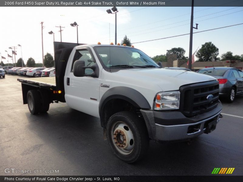 Oxford White / Medium Flint 2006 Ford F450 Super Duty XL Regular Cab 4x4 Stake Truck