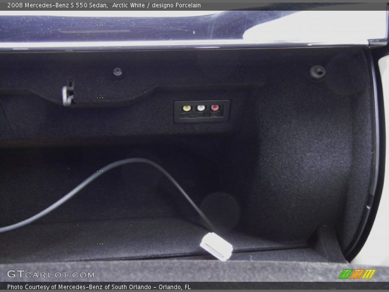 Arctic White / designo Porcelain 2008 Mercedes-Benz S 550 Sedan