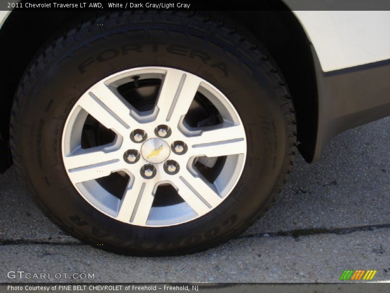 White / Dark Gray/Light Gray 2011 Chevrolet Traverse LT AWD