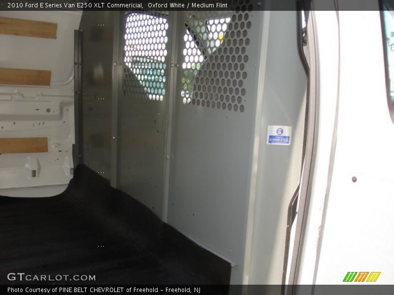 Oxford White / Medium Flint 2010 Ford E Series Van E250 XLT Commericial
