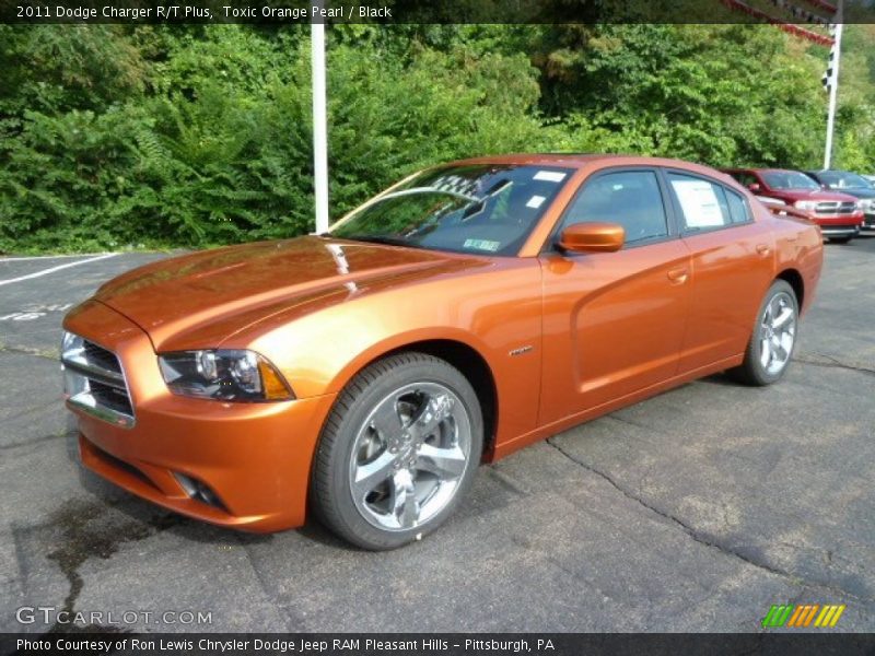 Toxic Orange Pearl / Black 2011 Dodge Charger R/T Plus