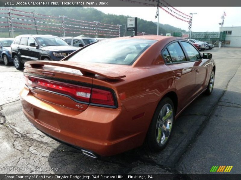 Toxic Orange Pearl / Black 2011 Dodge Charger R/T Plus