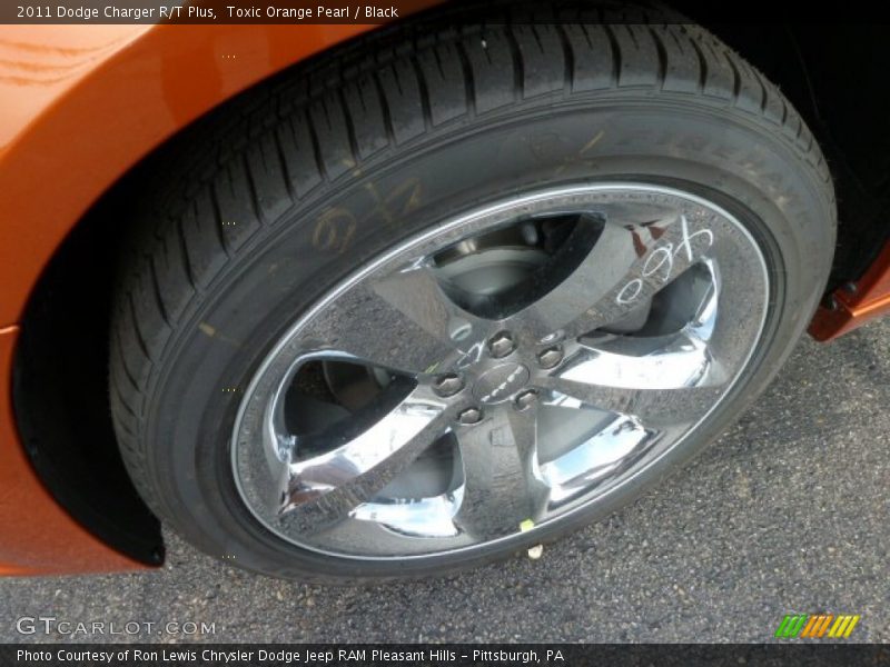 Toxic Orange Pearl / Black 2011 Dodge Charger R/T Plus