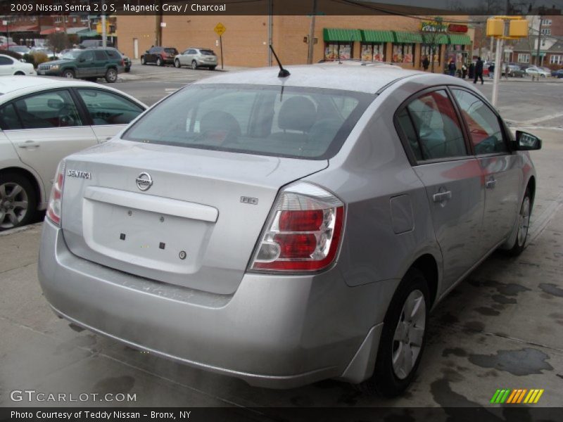 Magnetic Gray / Charcoal 2009 Nissan Sentra 2.0 S