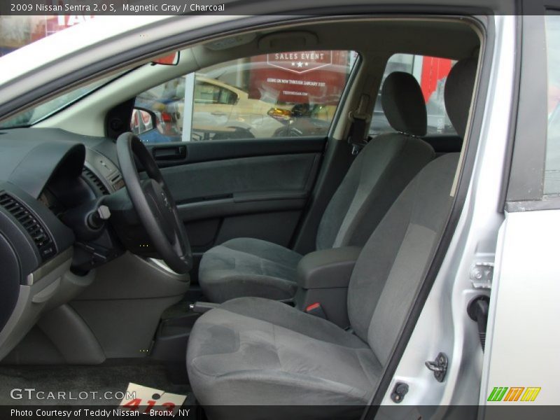 Magnetic Gray / Charcoal 2009 Nissan Sentra 2.0 S