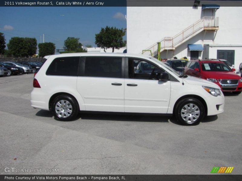 Calla Lily White / Aero Gray 2011 Volkswagen Routan S
