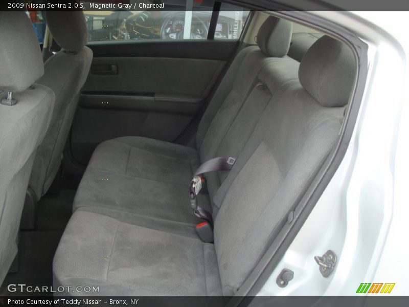 Magnetic Gray / Charcoal 2009 Nissan Sentra 2.0 S