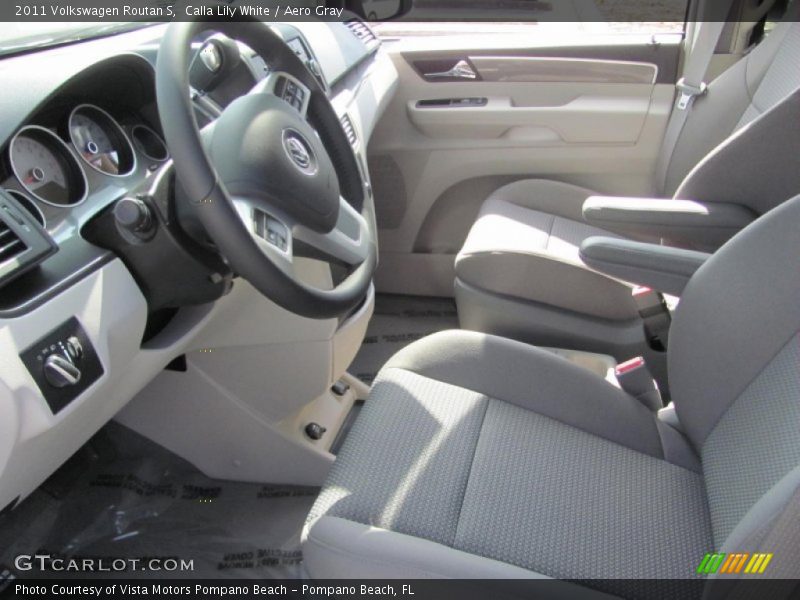 Calla Lily White / Aero Gray 2011 Volkswagen Routan S