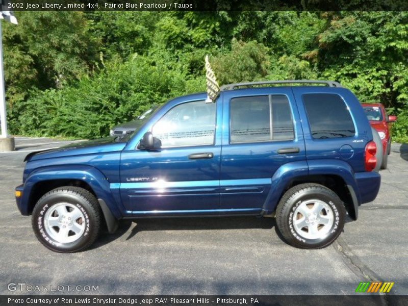 Patriot Blue Pearlcoat / Taupe 2002 Jeep Liberty Limited 4x4