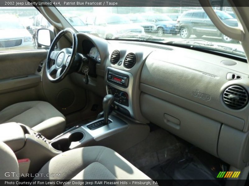 Patriot Blue Pearlcoat / Taupe 2002 Jeep Liberty Limited 4x4