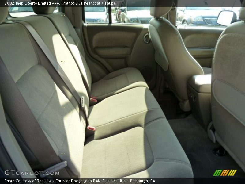 Patriot Blue Pearlcoat / Taupe 2002 Jeep Liberty Limited 4x4