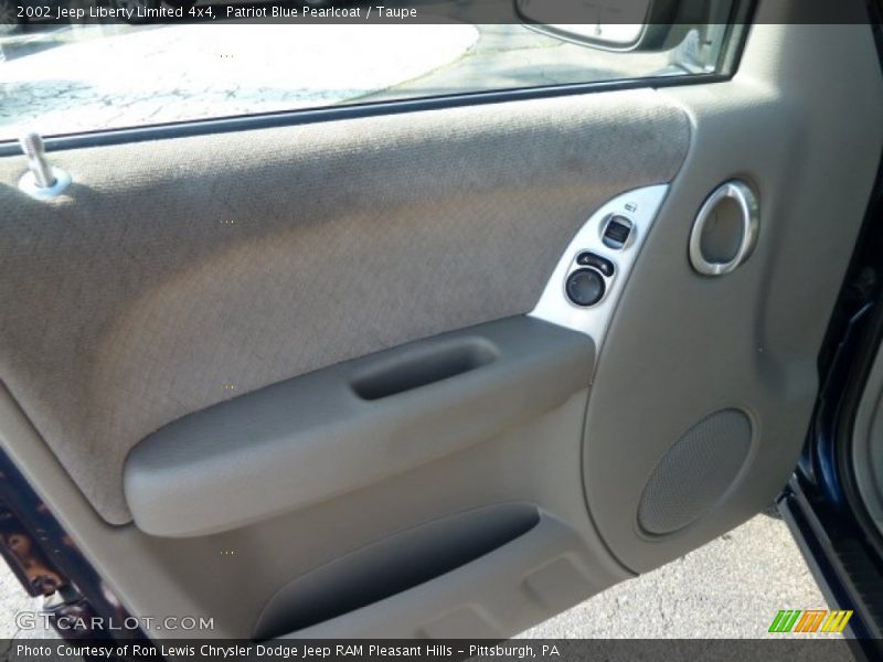 Patriot Blue Pearlcoat / Taupe 2002 Jeep Liberty Limited 4x4