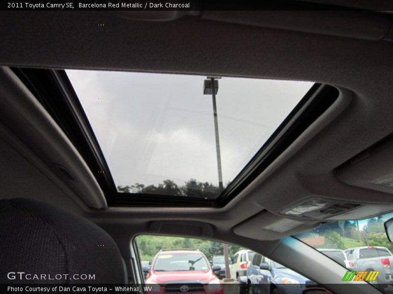 Barcelona Red Metallic / Dark Charcoal 2011 Toyota Camry SE