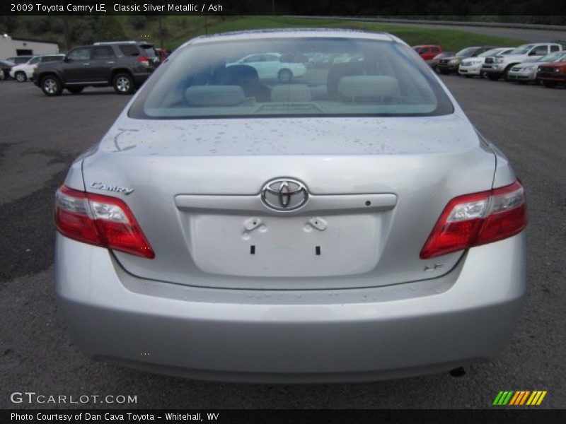 Classic Silver Metallic / Ash 2009 Toyota Camry LE