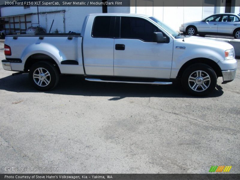 Silver Metallic / Medium/Dark Flint 2006 Ford F150 XLT SuperCab