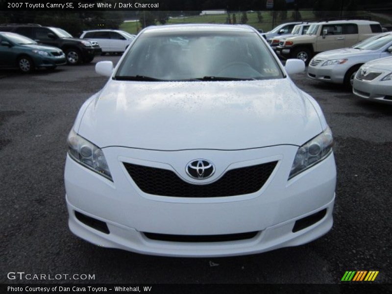 Super White / Dark Charcoal 2007 Toyota Camry SE