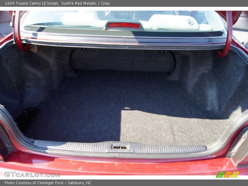 Sunfire Red Metallic / Gray 1994 Toyota Camry LE Sedan
