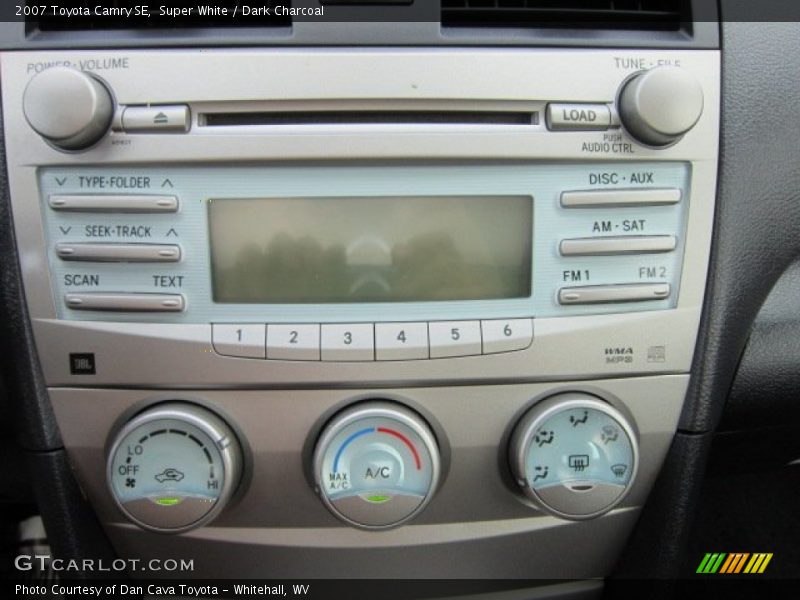 Super White / Dark Charcoal 2007 Toyota Camry SE